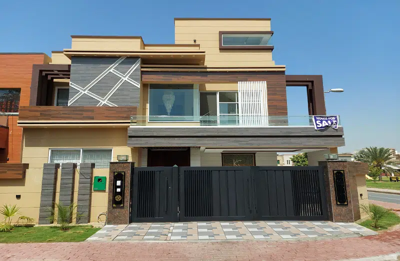 13 Marla Corner Brand New Luxurious House Shaheen Block Bahria Town