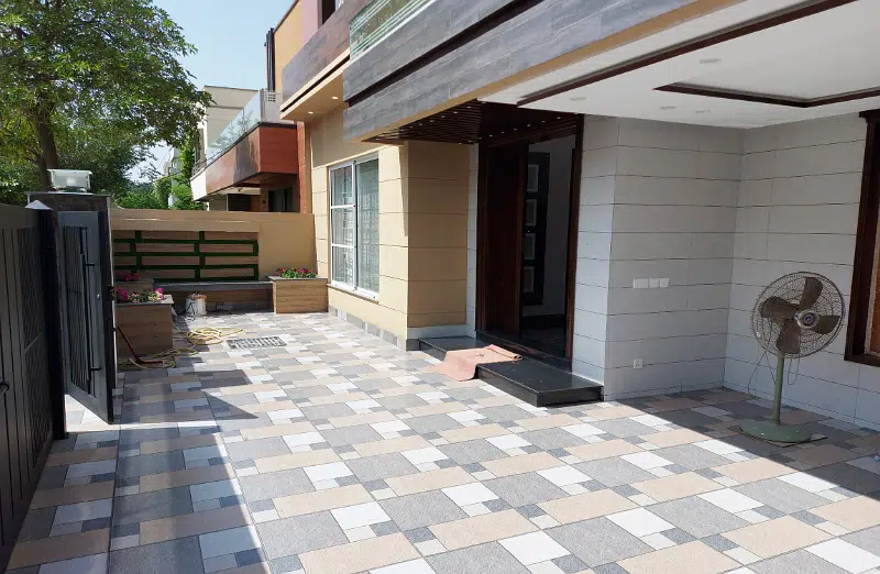 13 Marla Corner Brand New Luxurious House Shaheen Block Bahria Town