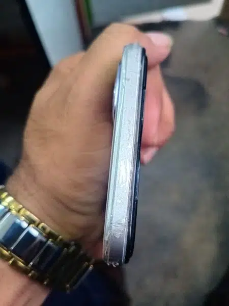 infinix note 11 6/128 Rs 25,000