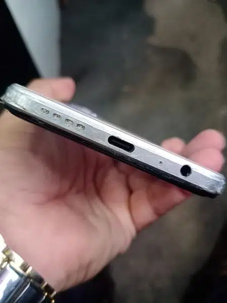 infinix note 11 6/128 Rs 25,000