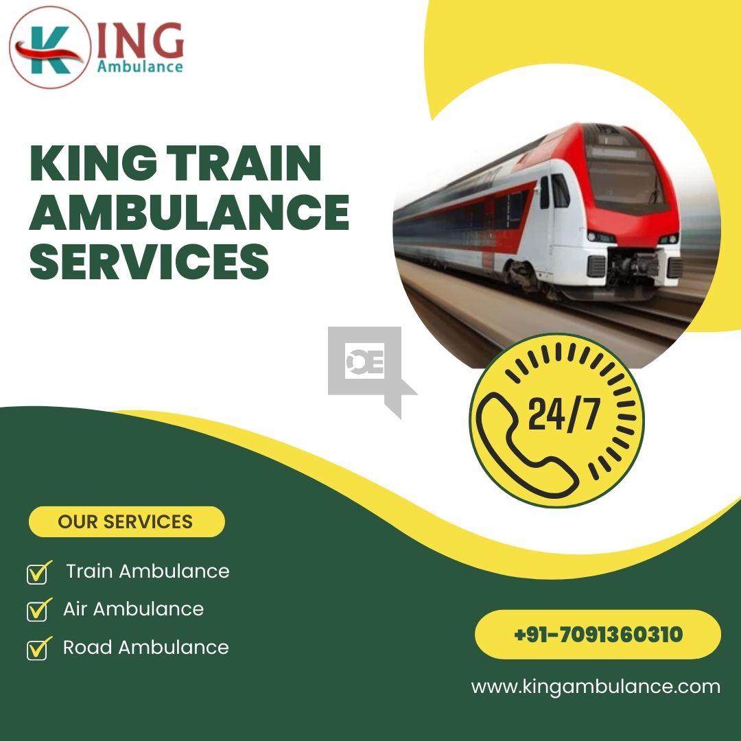 King Train Ambulance Service in Kolkata provides an Efficient Team