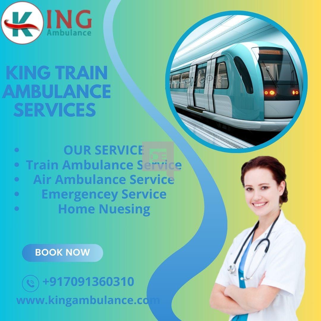 Hire the best King Train Ambulance with High-Tech Medical Delhi