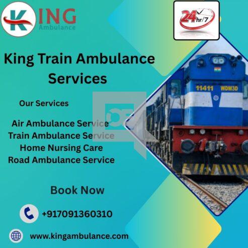 The King Train Ambulance Team Makes Medical Train Travel in Raipur
